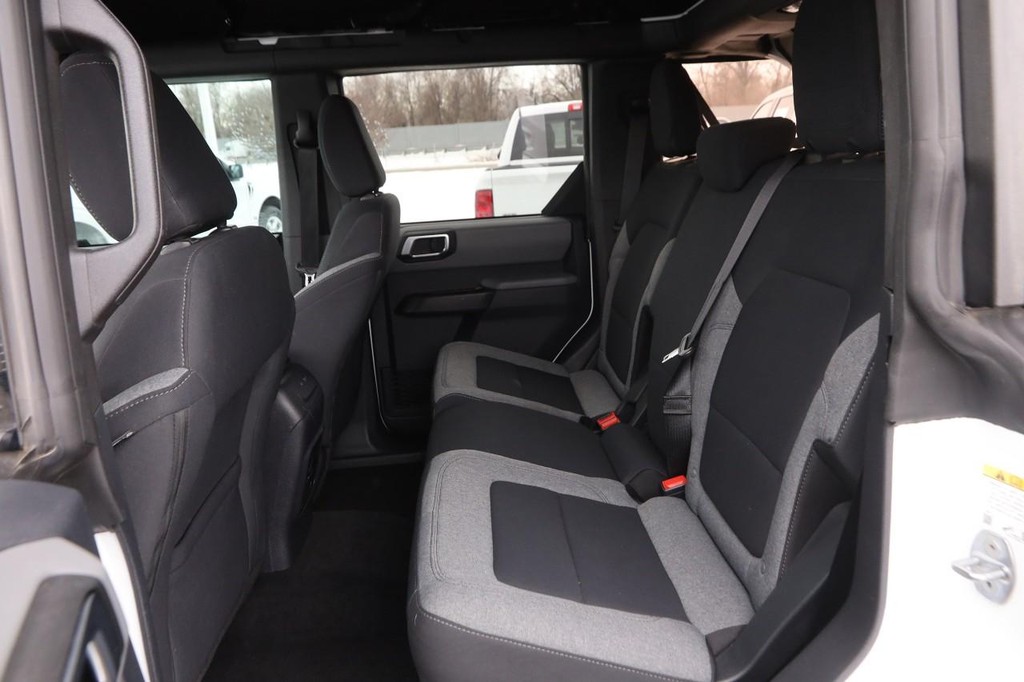 Ford Bronco Vehicle Image 09