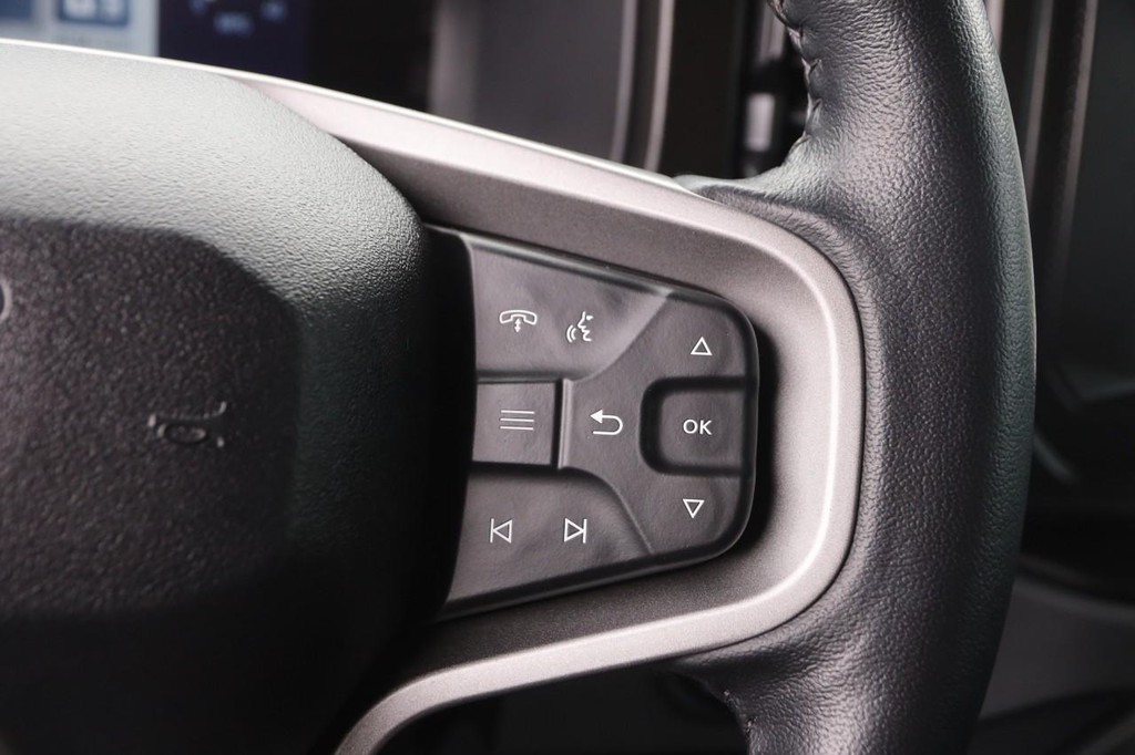 Ford Bronco Vehicle Image 12