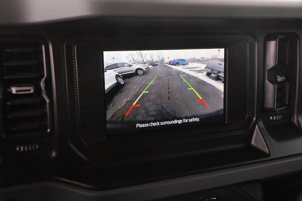 Ford Bronco Vehicle Image 16