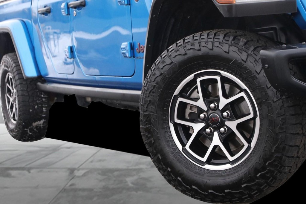 Jeep Gladiator Vehicle Image 03