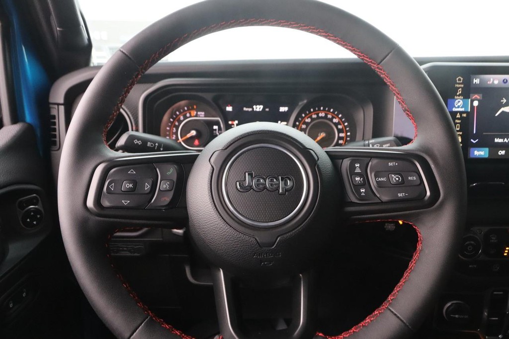 Jeep Gladiator Vehicle Image 10