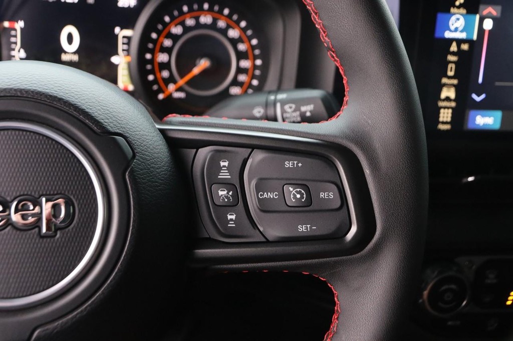 Jeep Gladiator Vehicle Image 12