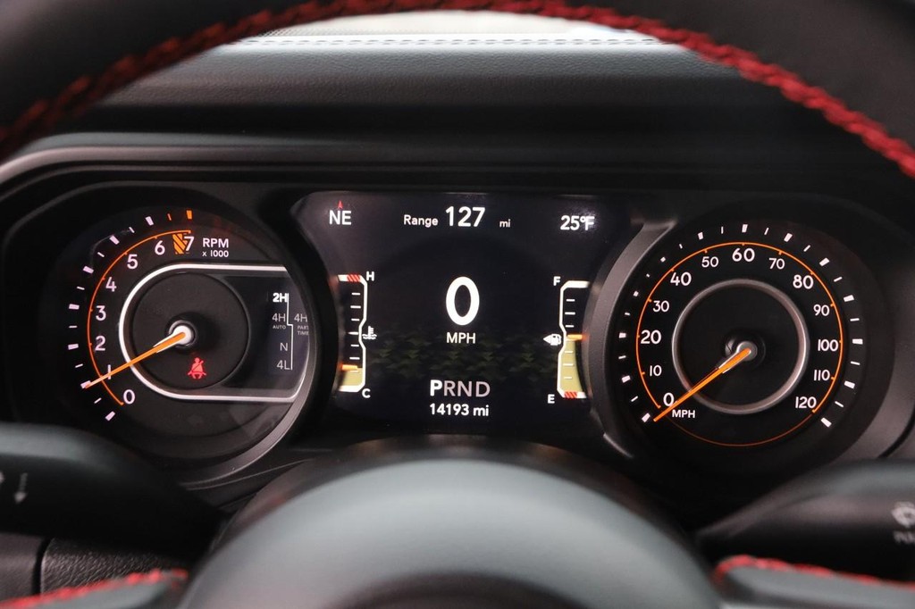 Jeep Gladiator Vehicle Image 13