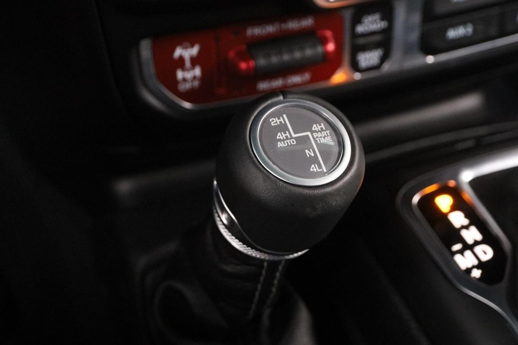 Jeep Gladiator Vehicle Image 19