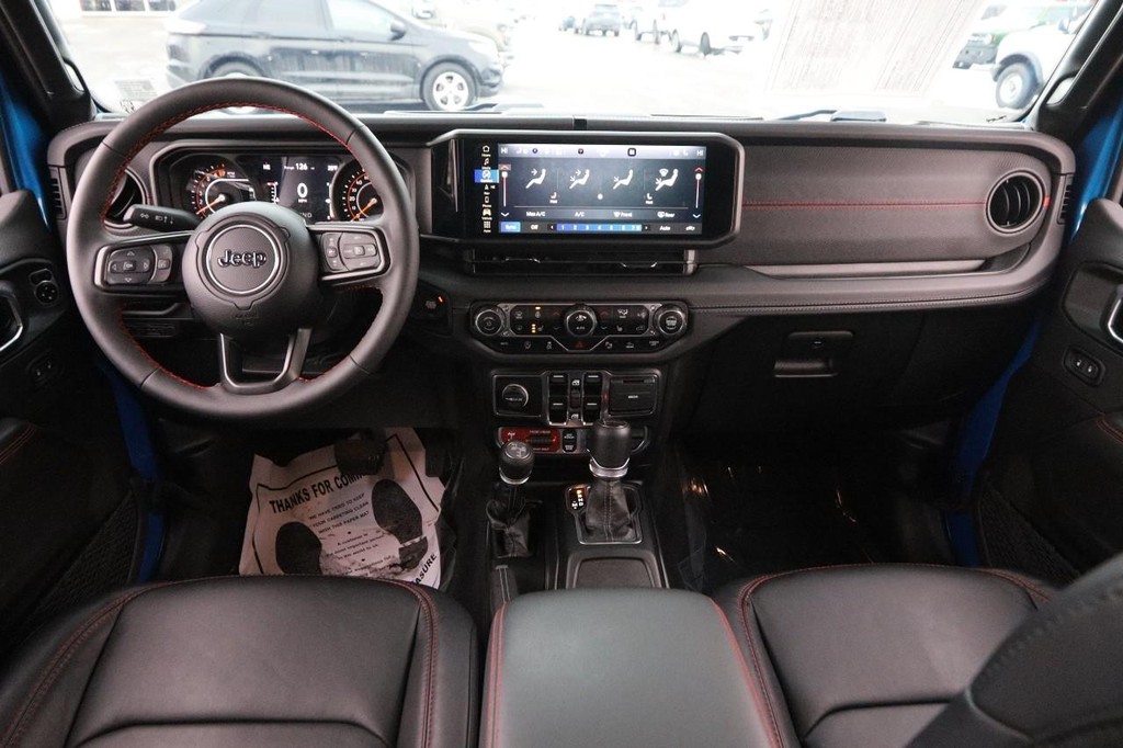 Jeep Gladiator Vehicle Image 21