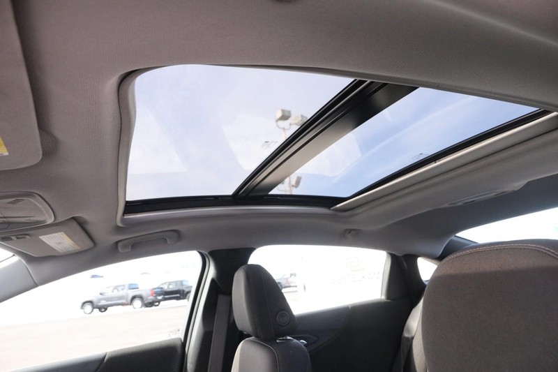 Chevrolet Malibu Vehicle Image 08