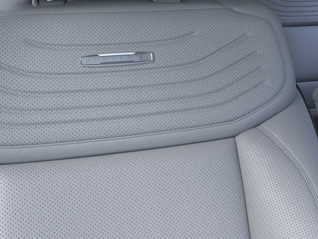 Ford Expedition Max Vehicle Image 16