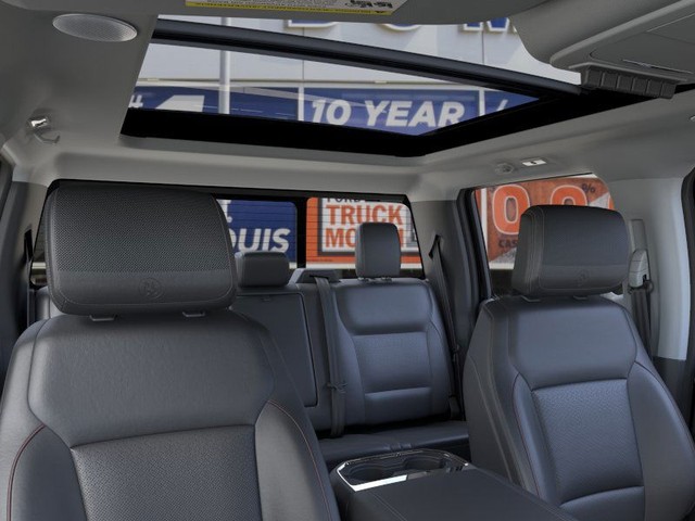 Ford Super Duty F-250 SRW Vehicle Image 22