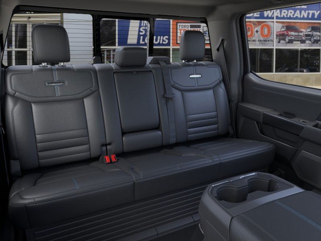 Ford Super Duty F-350 SRW Vehicle Image 11