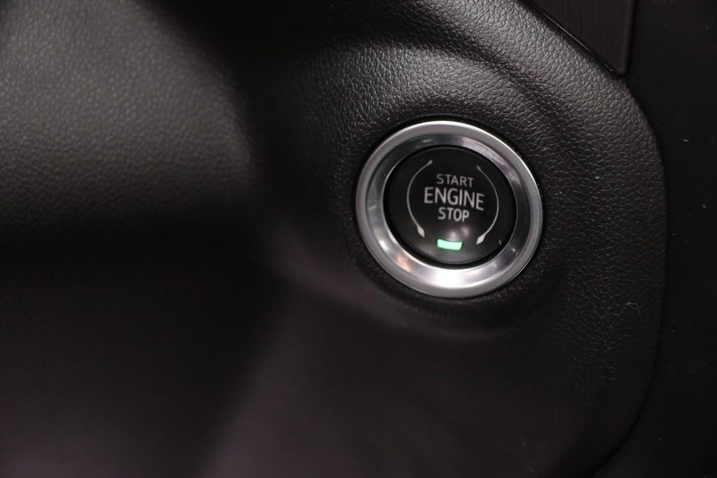 GMC Sierra 1500 Vehicle Image 15