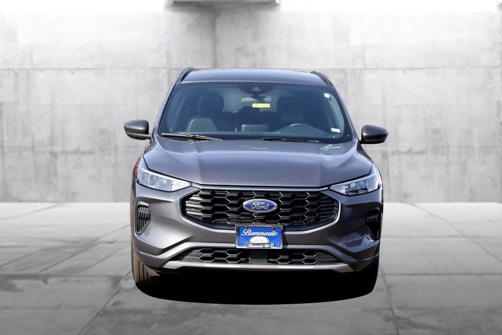 Ford Escape Vehicle Image 04