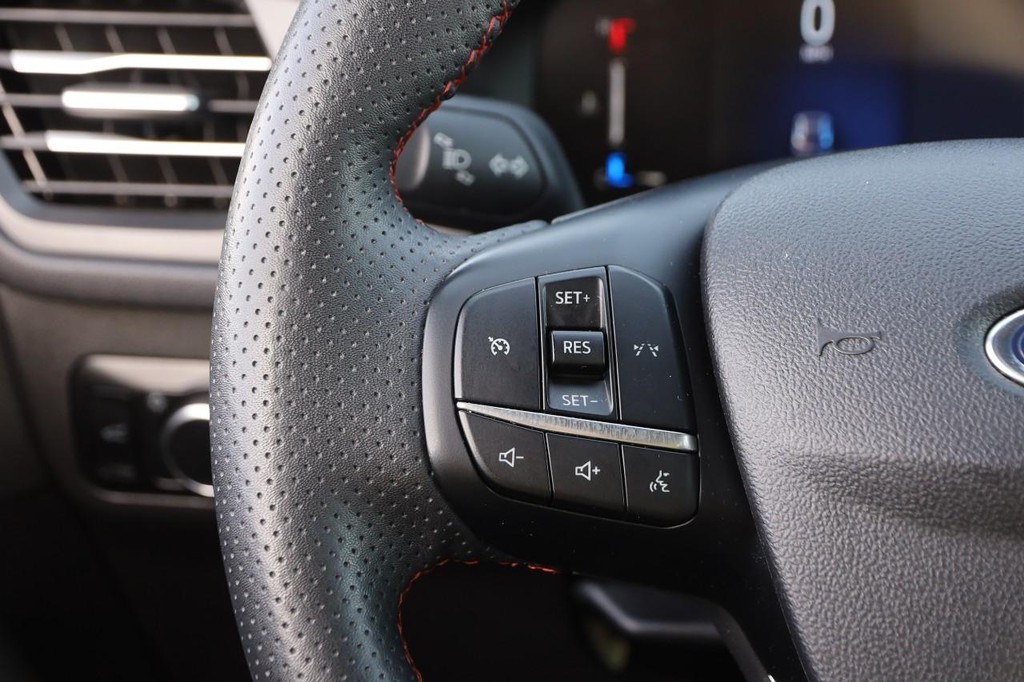 Ford Escape Vehicle Image 12