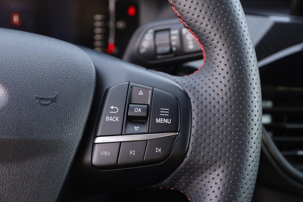 Ford Escape Vehicle Image 13