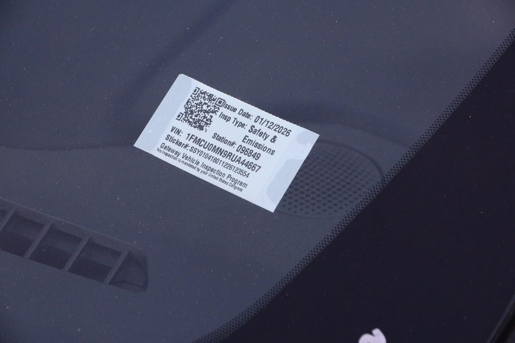 Ford Escape Vehicle Image 29