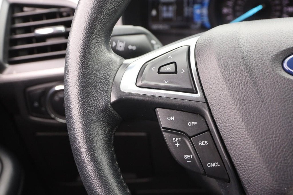 Ford Edge Vehicle Image 11