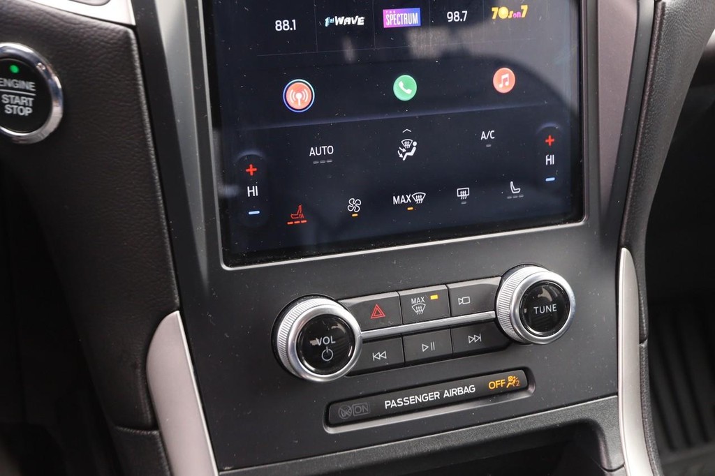 Ford Edge Vehicle Image 17