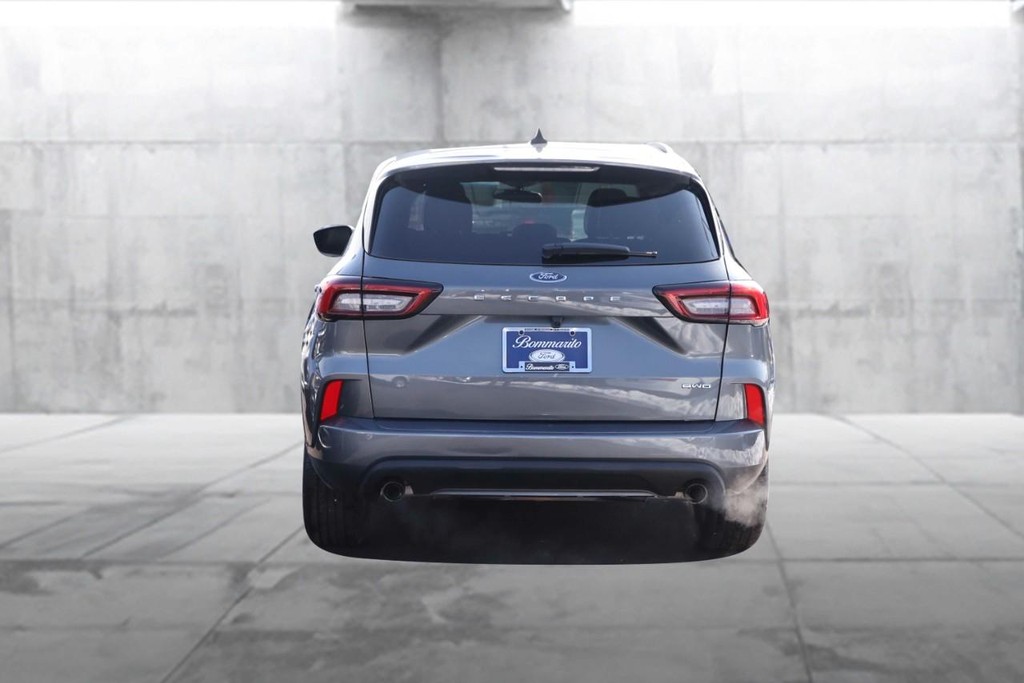 Ford Escape Vehicle Image 06