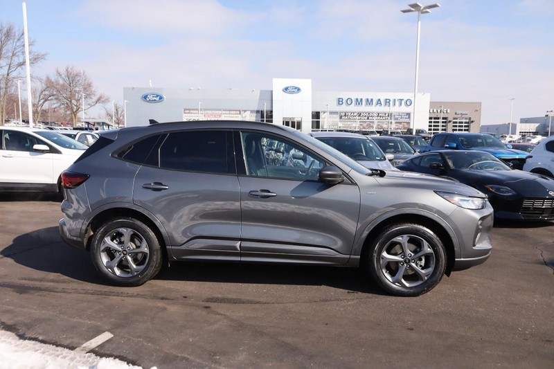 Ford Escape Vehicle Image 05