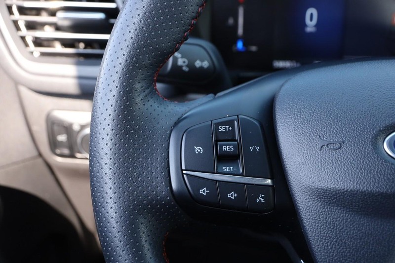 Ford Escape Vehicle Image 12