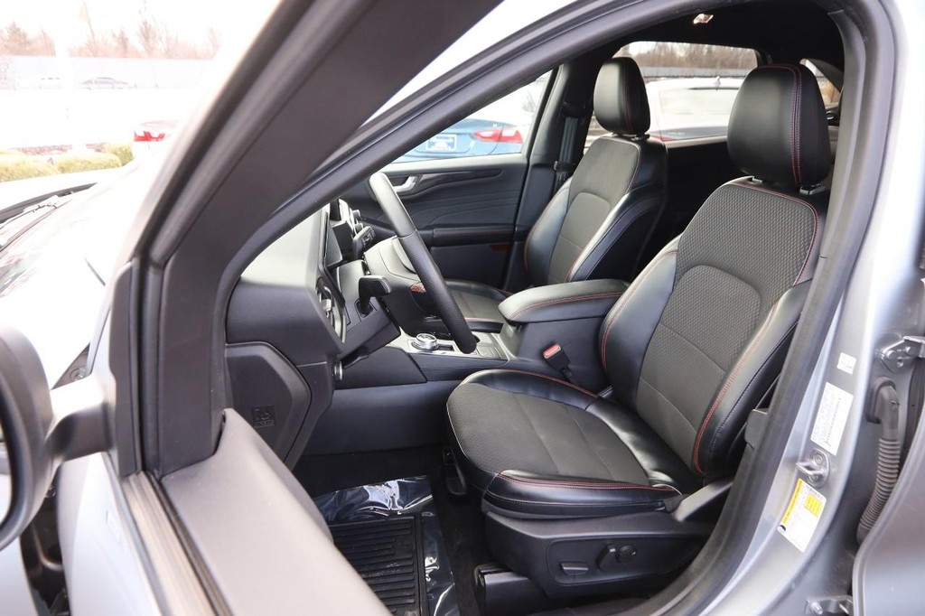 Ford Escape Vehicle Image 09