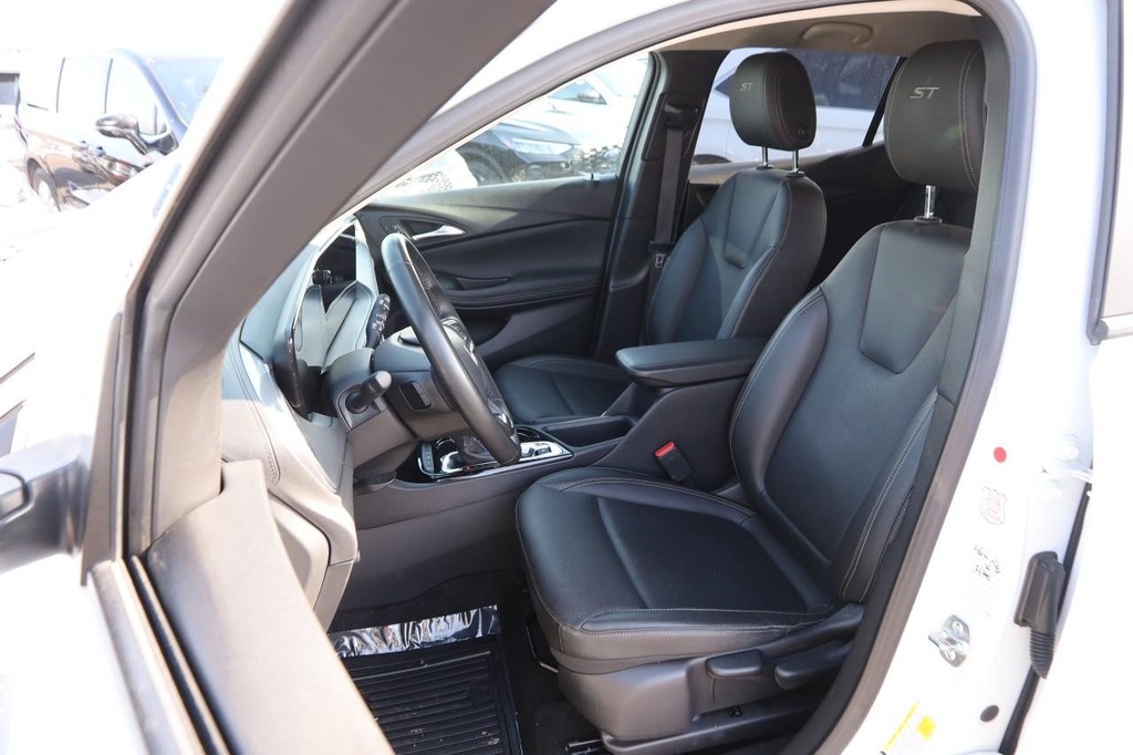 Buick Encore GX Vehicle Image 08