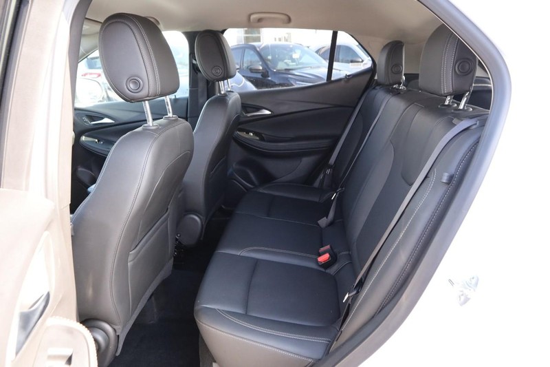 Buick Encore GX Vehicle Image 09