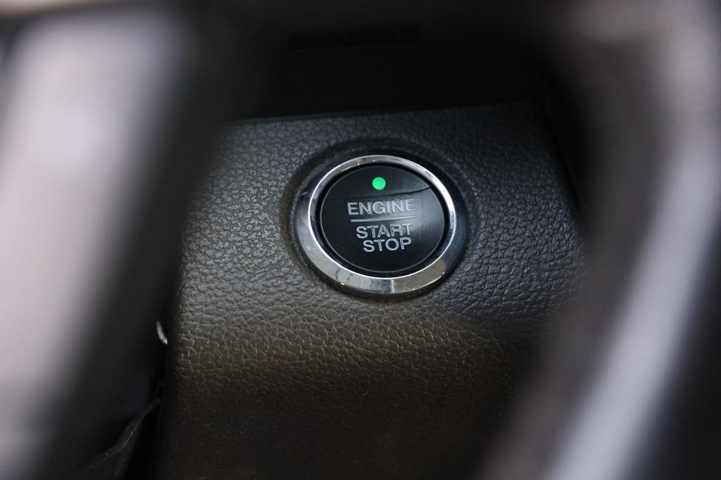 Ford Expedition Vehicle Image 16