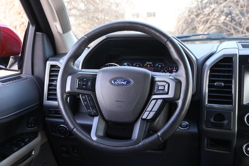 Ford Expedition Vehicle Image 23