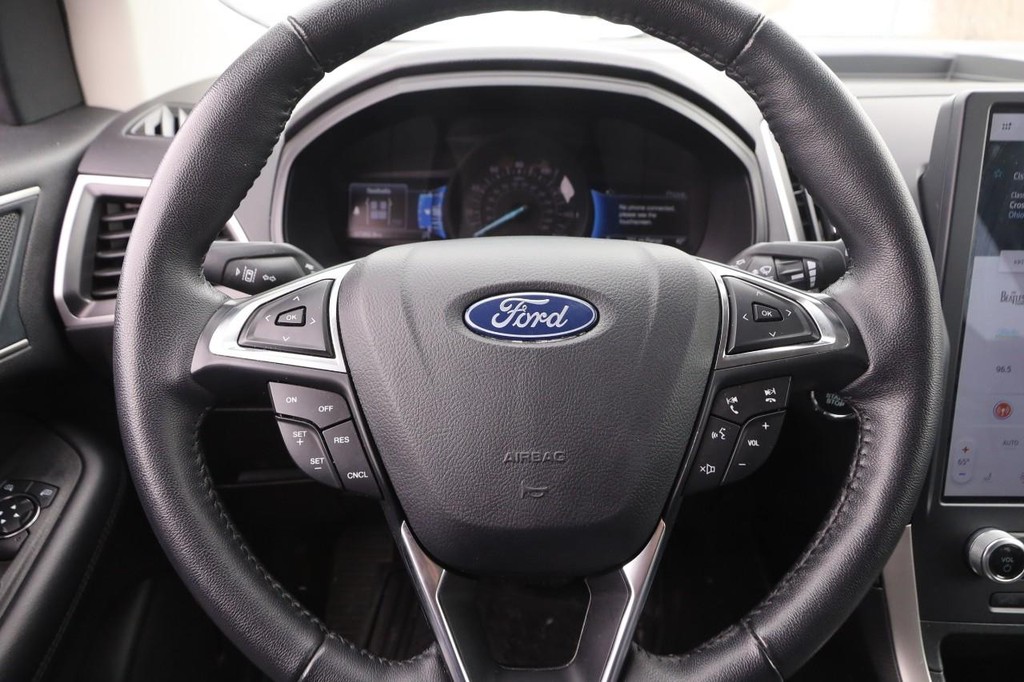 Ford Edge Vehicle Image 10