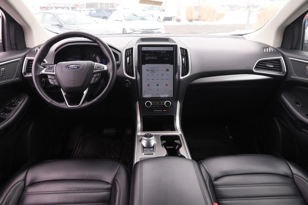 Ford Edge Vehicle Image 19