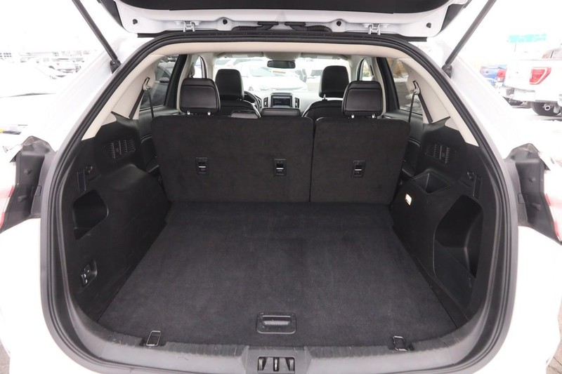 Ford Edge Vehicle Image 07