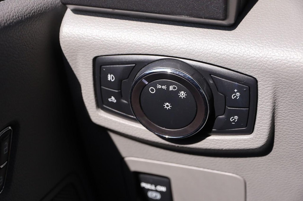 Ford F-150 Vehicle Image 18