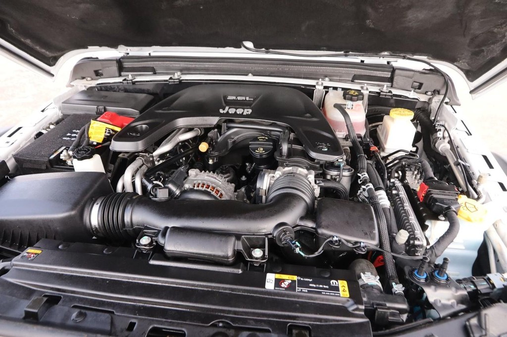 Jeep Gladiator Vehicle Image 28