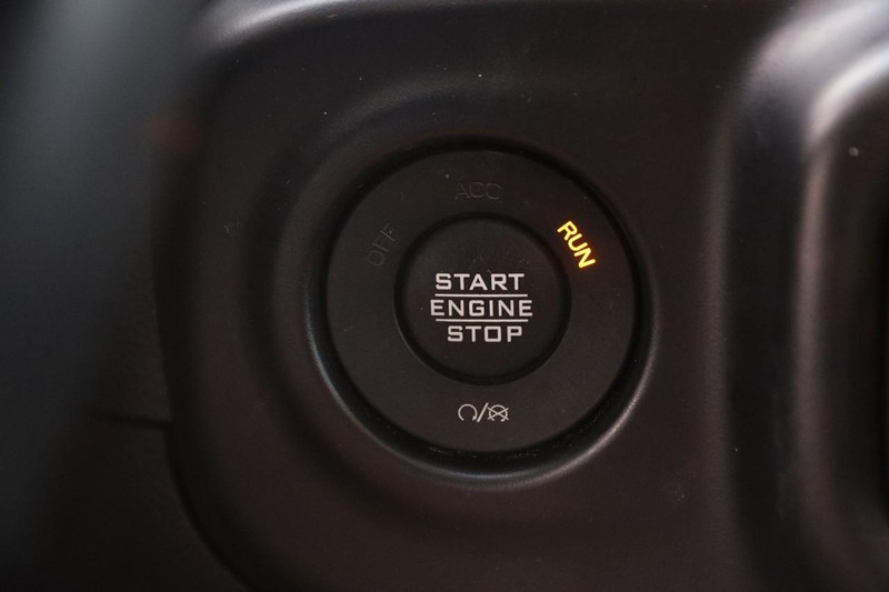 Jeep Gladiator Vehicle Image 15