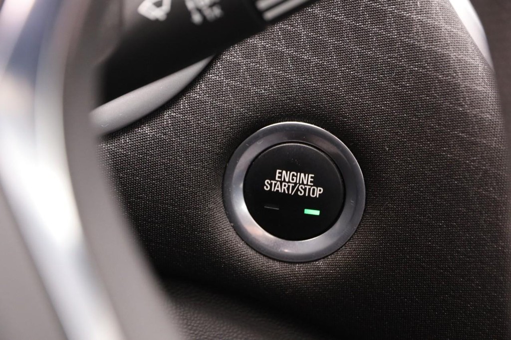 Chevrolet Malibu Vehicle Image 15