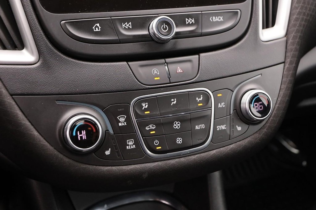 Chevrolet Malibu Vehicle Image 19