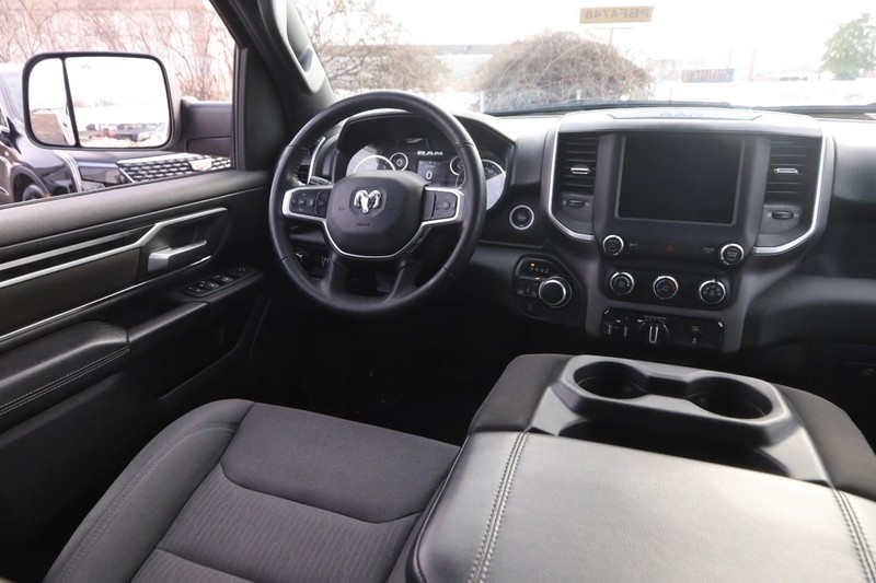 Ram 1500 Vehicle Image 22