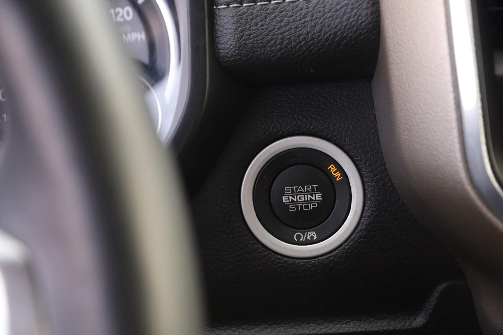 Ram 1500 Vehicle Image 14