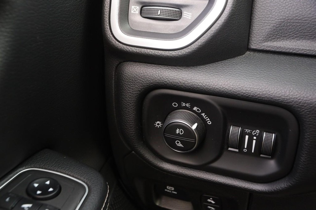 Ram 1500 Vehicle Image 20