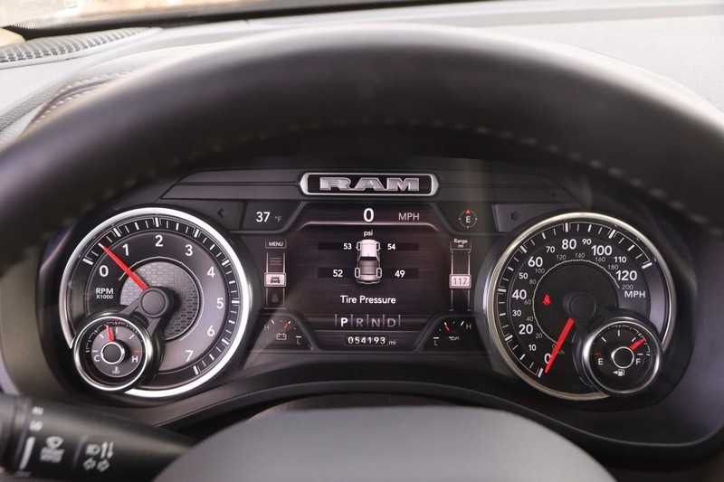 Ram 1500 Vehicle Image 13