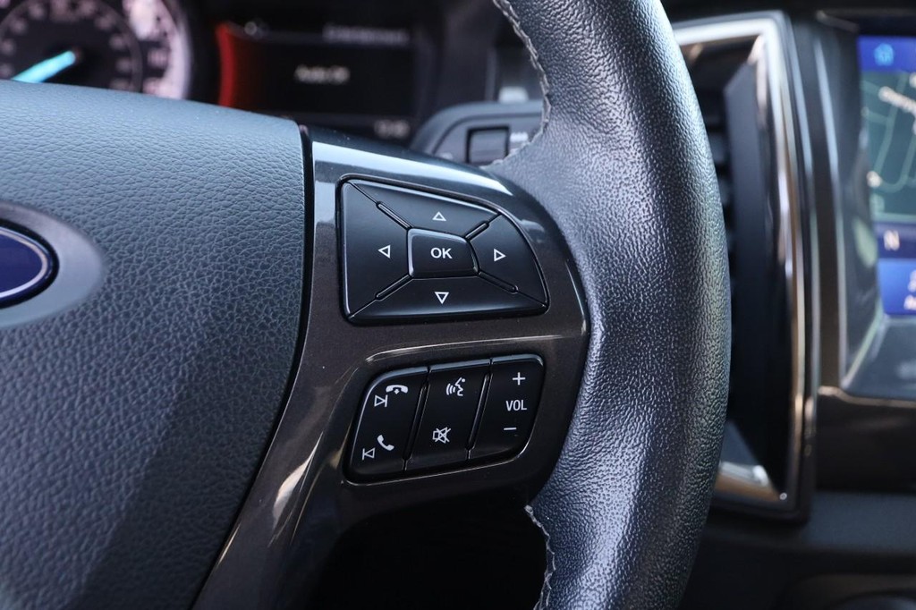 Ford Ranger Vehicle Full-screen Gallery Image 11