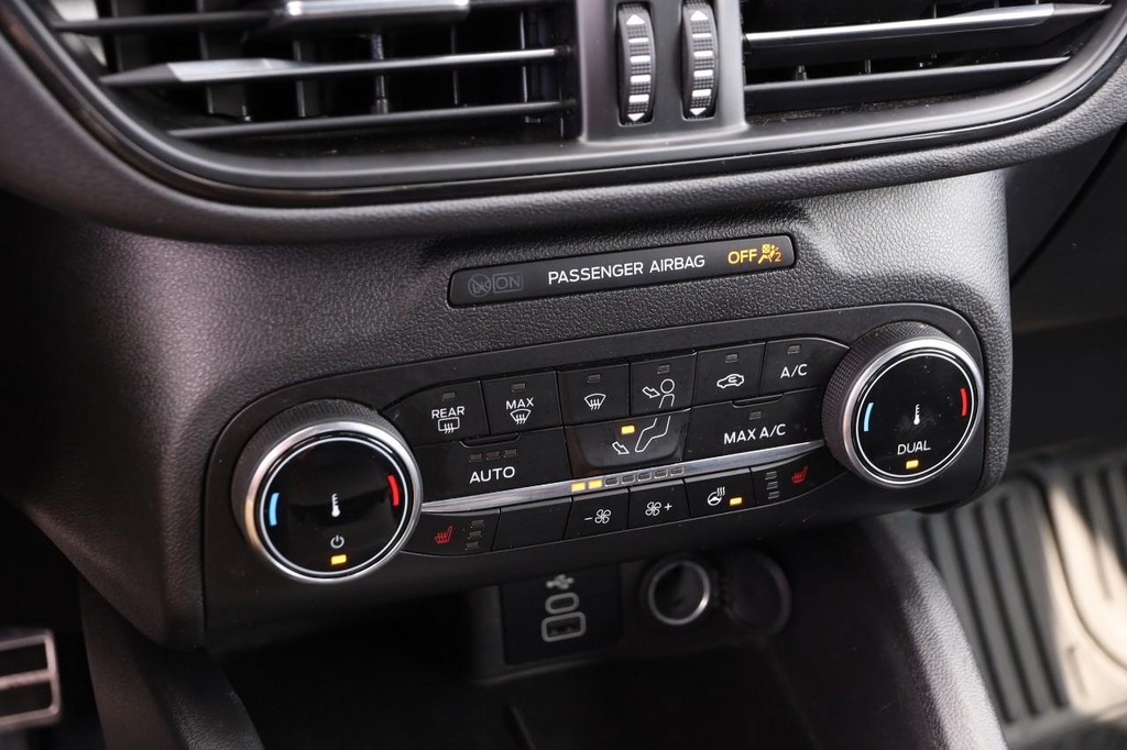 Ford Escape Vehicle Image 18