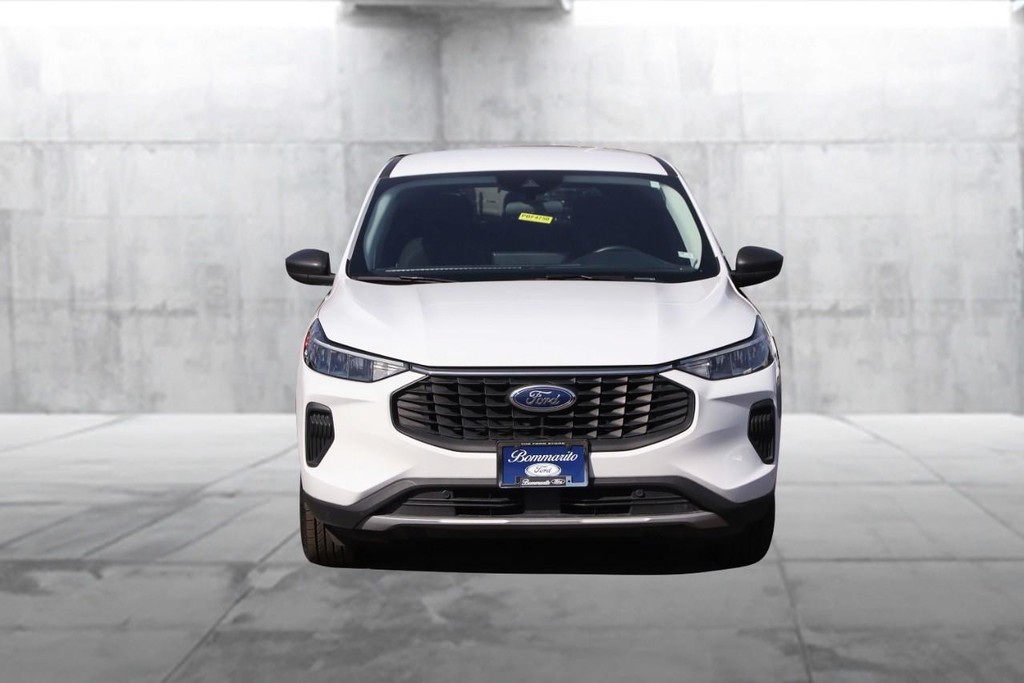 Ford Escape Vehicle Image 04