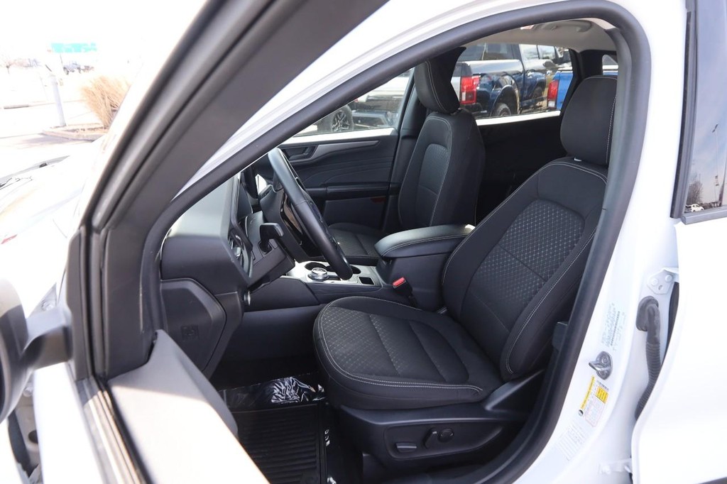 Ford Escape Vehicle Image 09