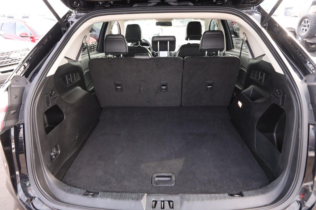 Ford Edge Vehicle Image 07