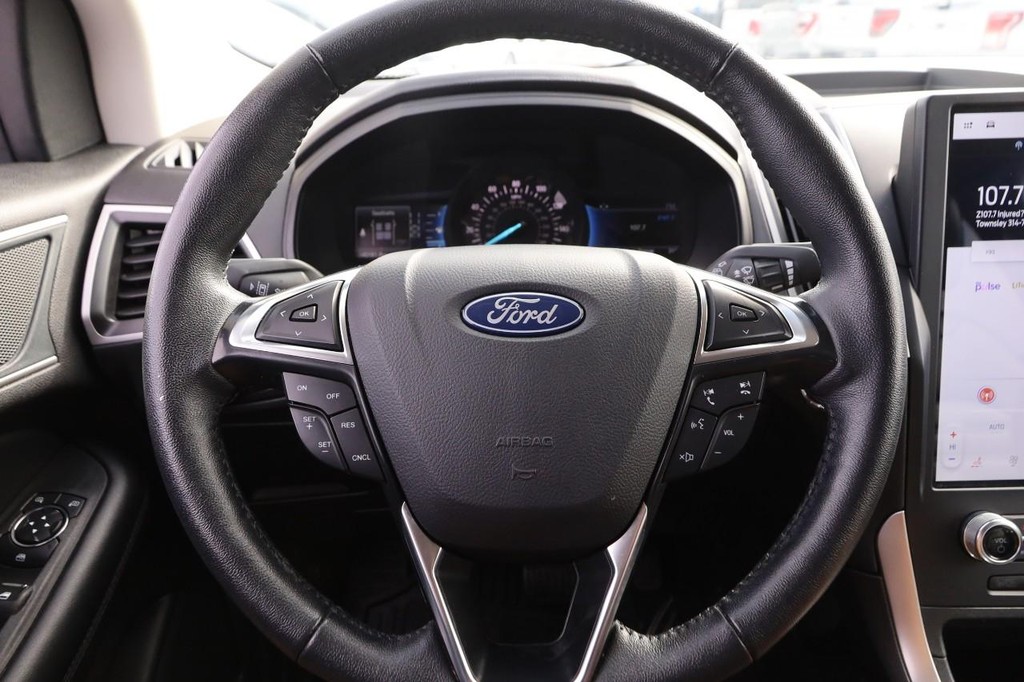 Ford Edge Vehicle Image 10