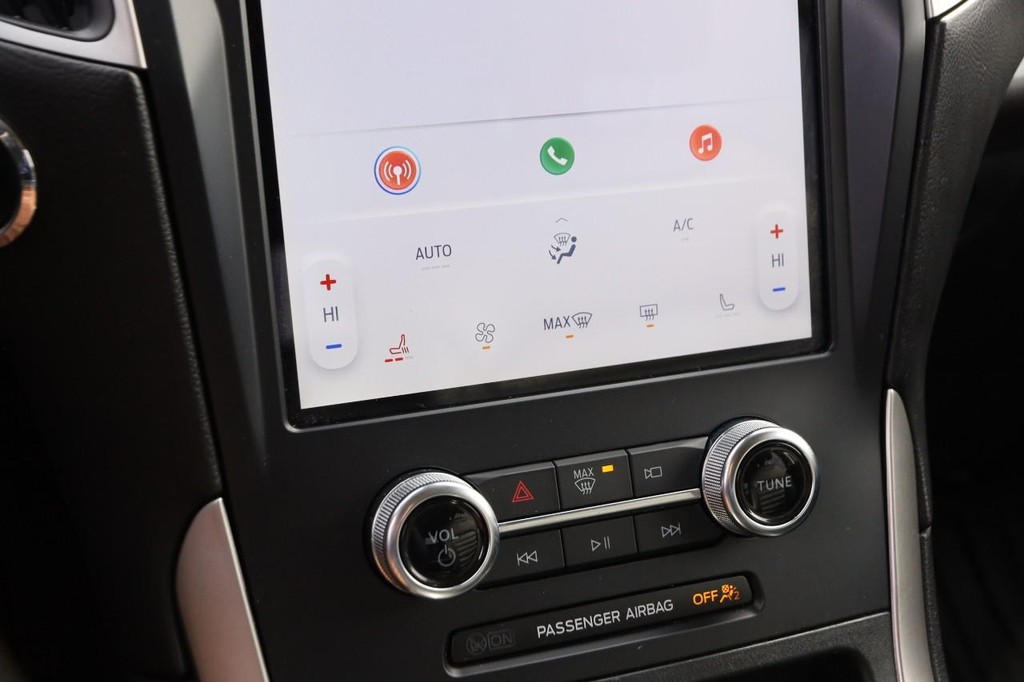 Ford Edge Vehicle Image 17