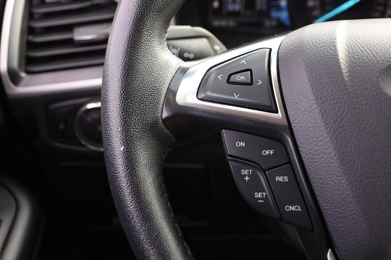 Ford Edge Vehicle Image 11