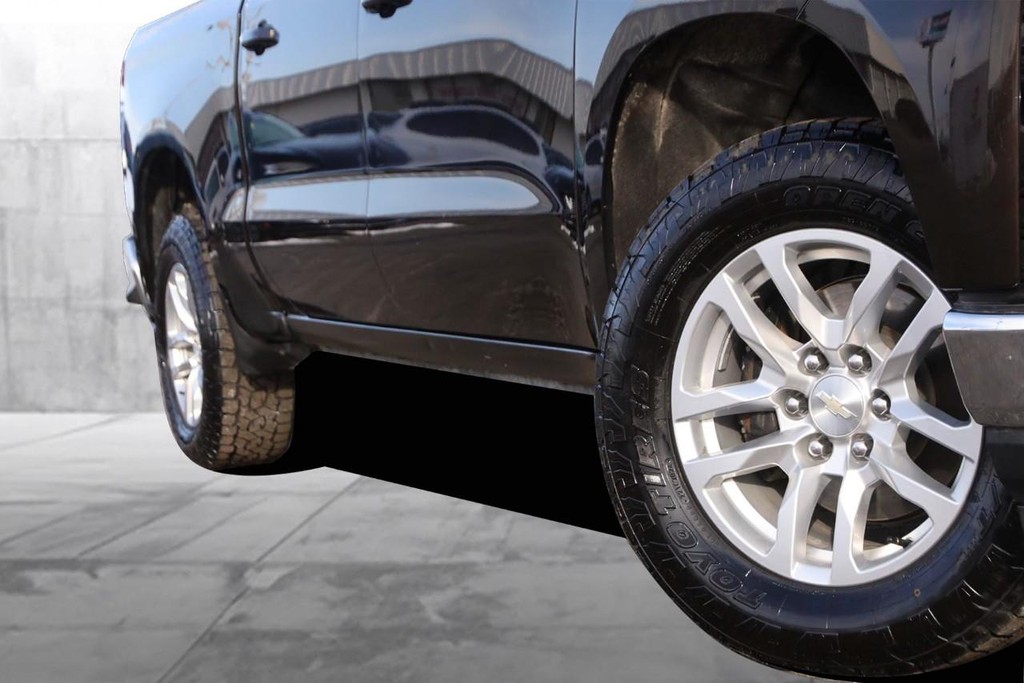 Chevrolet Silverado 1500 Vehicle Image 03