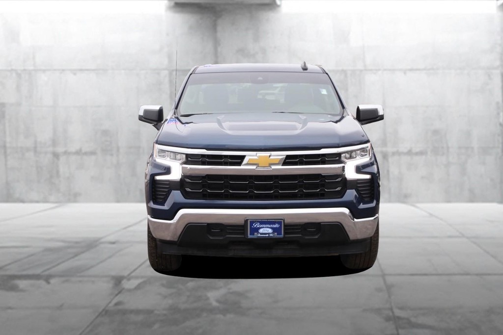 Chevrolet Silverado 1500 Vehicle Image 04